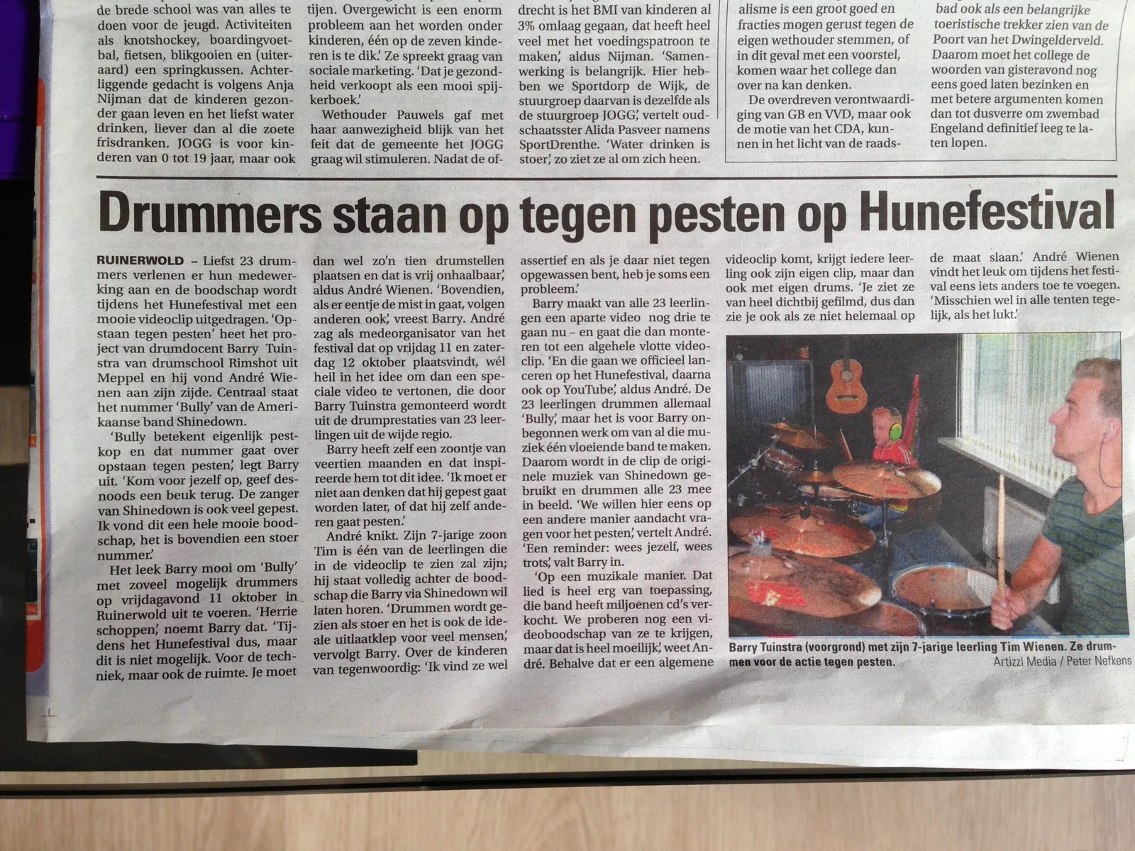 Drummen tegen Pesten in de media 1